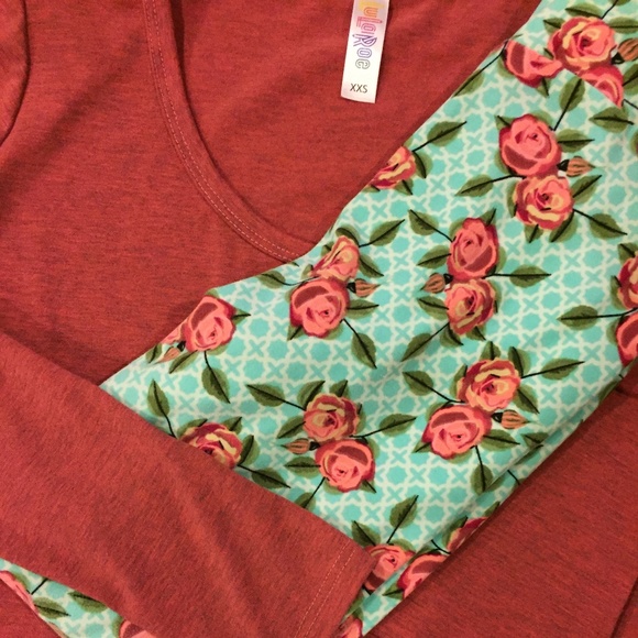 LuLaRoe Tops - LuLaRoe Tween Outfit: Size XXS Lynnae, Leggings